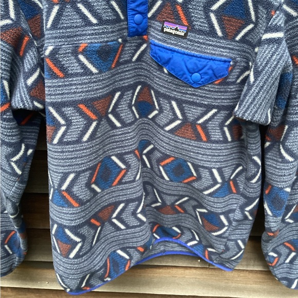 Children’s Patagonia Synchilla Fleece Pullover, Size 16-18 - Picture 4 of 6